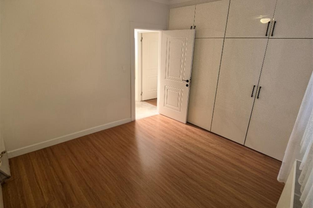 Kiralık 2+1 | Ara Kat | Lüks Tadilatlı | Karşıyaka Çarşı Yakını