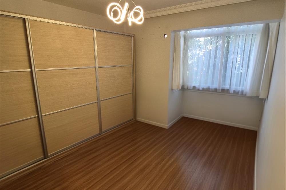 Kiralık 2+1 | Ara Kat | Lüks Tadilatlı | Karşıyaka Çarşı Yakını