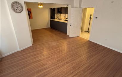 Kiralık 2+1 | Ara Kat | Lüks Tadilatlı | Karşıyaka Çarşı Yakını