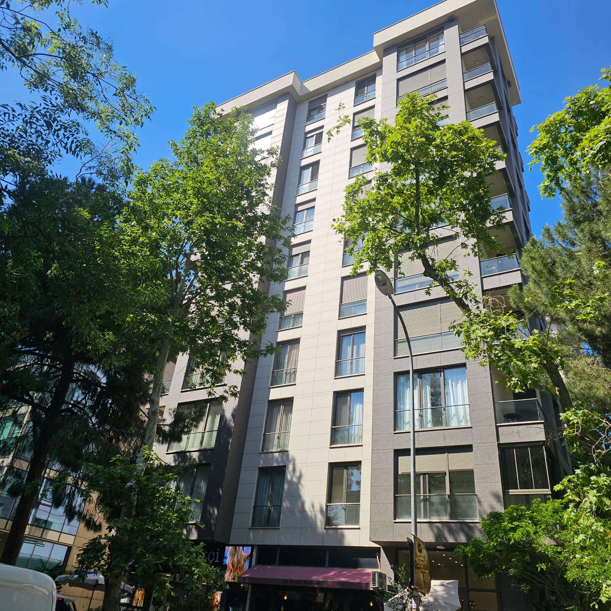 SUADİYE EMİN ALİ PAŞA CD Sİ 3+1 EBEVENY BANYOLU 110 M2 NET SATILIK DAİRE