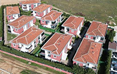 CENTURY 21 DOĞAN DAN KAVAKLIDA SİTE İÇİNDE SATILIK DUBLEKS VİLLA