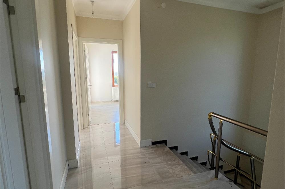 CENTURY 21 DOĞAN DAN KAVAKLIDA SİTE İÇİNDE SATILIK DUBLEKS VİLLA