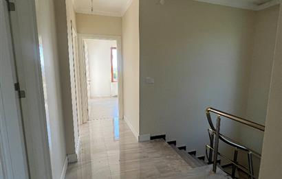 CENTURY 21 DOĞAN DAN KAVAKLIDA SİTE İÇİNDE SATILIK DUBLEKS VİLLA