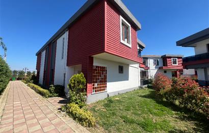 CENTURY 21 DOĞAN DAN KAVAKLIDA SİTE İÇİNDE SATILIK DUBLEKS VİLLA