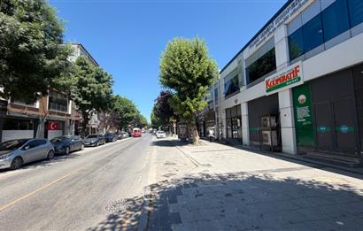 C21 İZ'den Ankara Caddesi Satılık 3+1  Ara kat Daire. 
