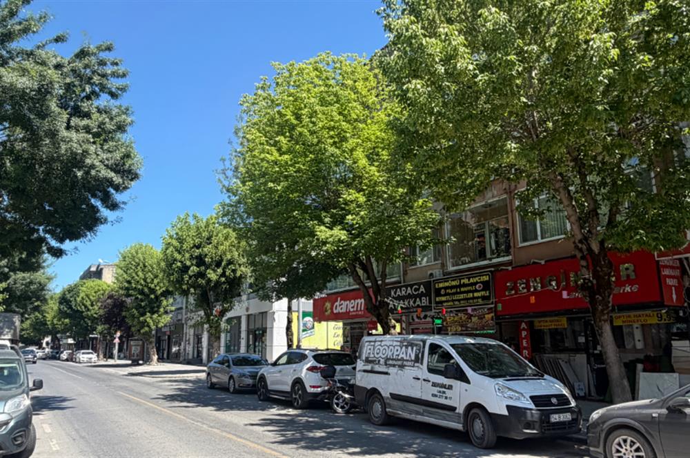 C21 İZ'den Ankara Caddesi Satılık 3+1  Ara kat Daire. 