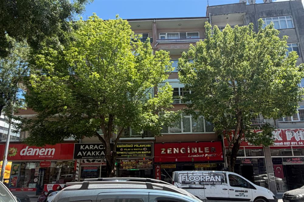 C21 İZ'den Ankara Caddesi Satılık 3+1  Ara kat Daire. 