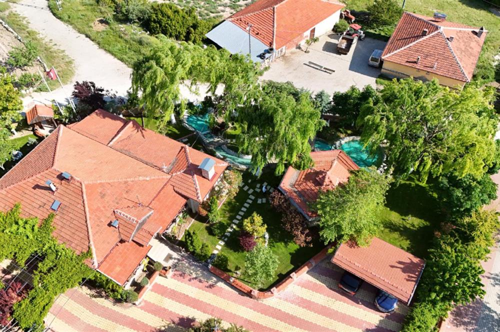 PAMUKKALE UZUNPINAR'DA MASALSI BİR YAŞAM SUNAN SATILIK MALİKANE