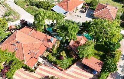 PAMUKKALE UZUNPINAR'DA MASALSI BİR YAŞAM SUNAN SATILIK MALİKANE
