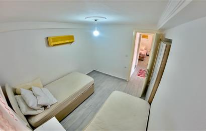 DATÇA CUMHURİYET MEYDANINDA YILLIK KİRALIK 2+1 EŞYALI DAİRE