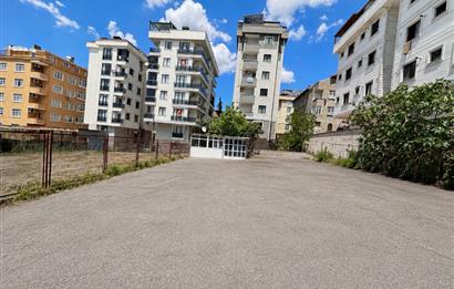 MALTEPE ZÜMRÜTEVLER E-5 ÜSTÜ 395m² TİCARİ KULLANIM KİRALIK ARSA