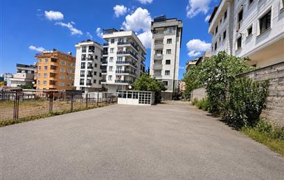 MALTEPE ZÜMRÜTEVLER E-5 ÜSTÜ 395m² TİCARİ KULLANIM KİRALIK ARSA