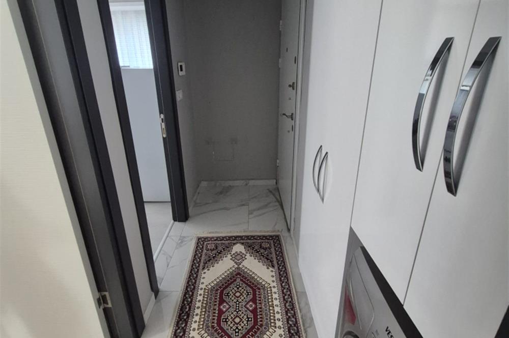 C21 BAL'DAN İZMİR YOLU DOĞTAŞ ARKASINDA EŞYALI 1+1 SATILIK DAİRE