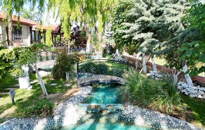 PAMUKKALE UZUNPINAR'DA MASALSI BİR YAŞAM SUNAN SATILIK MALİKANE