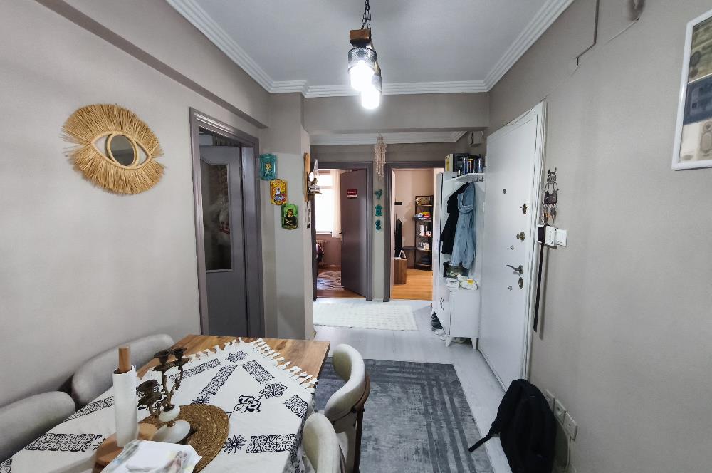 Suadiye'de Satılık 1+1 Giriş Kat Daire 
