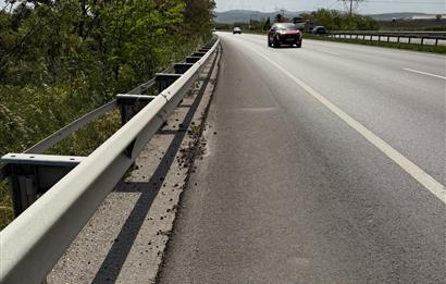 Century21 LOCA’dan SATILIK DEMİRKAPI YOL KENARI TARLA