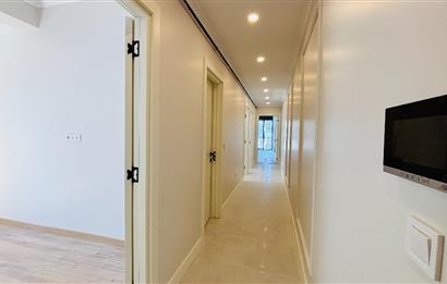KOŞUYOLU ANA CADDE ÜZERİNDE OTURUMA HAZIR SIFIR 3+1 SATILIK