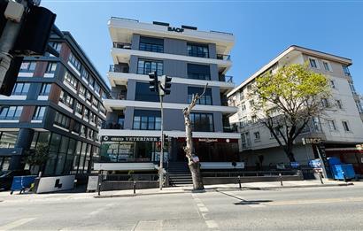 KOŞUYOLU ANA CADDE ÜZERİNDE OTURUMA HAZIR SIFIR 3+1 SATILIK