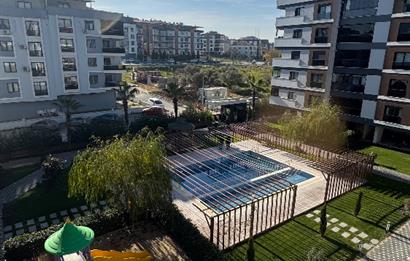 Ergenekon mahallesinde site içerisinde satılık lüks daire