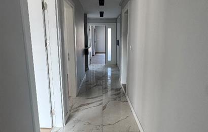 Ergenekon mahallesinde site içerisinde satılık lüks daire