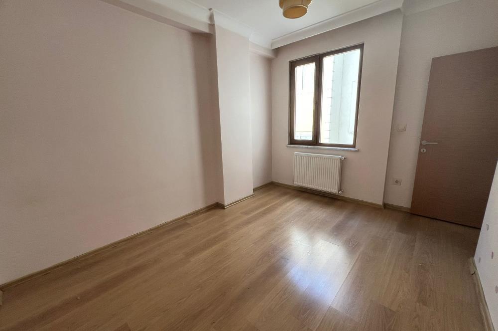 Çekmeköy Mimar Sinan'da 2+1 Satılık Daire