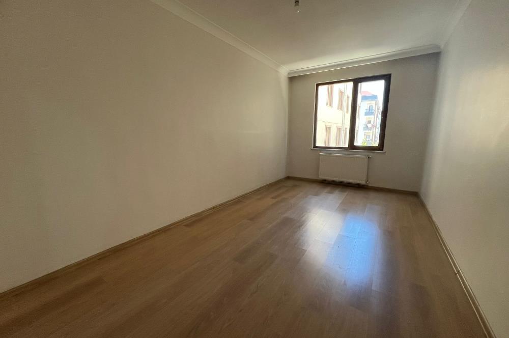 Çekmeköy Mimar Sinan'da 2+1 Satılık Daire