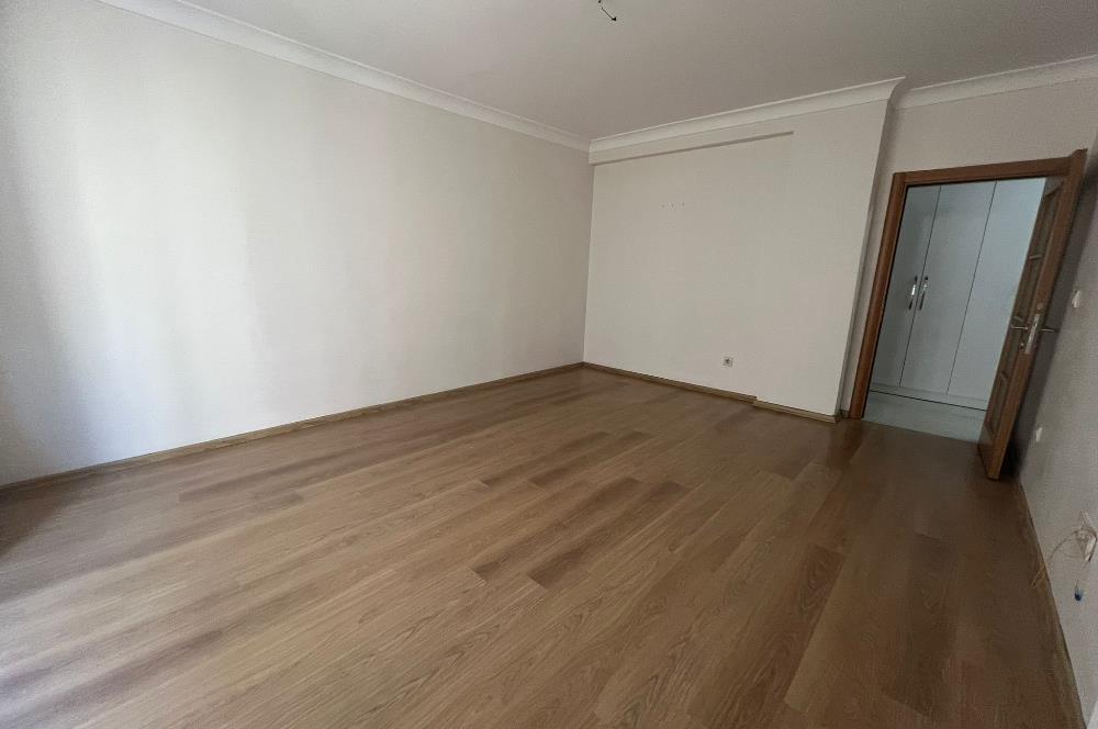 Çekmeköy Mimar Sinan'da 2+1 Satılık Daire