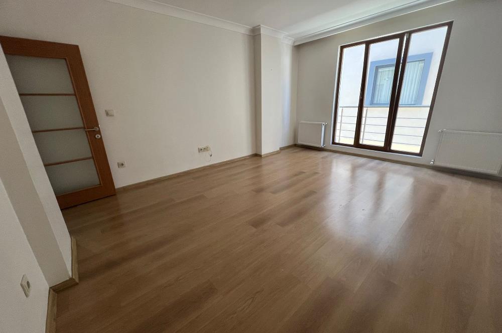 Çekmeköy Mimar Sinan'da 2+1 Satılık Daire