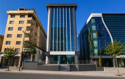 MALTEPE METRO YANI 9 KATLI 4.000m² İÇİ KOMPLE YAPILI HAZIR PLAZA