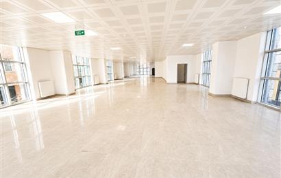 MALTEPE METRO YANI 9 KATLI 4.000m² İÇİ KOMPLE YAPILI HAZIR PLAZA
