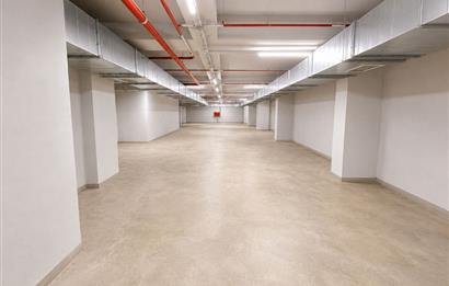MALTEPE METRO YANI 9 KATLI 4.000m² İÇİ KOMPLE YAPILI HAZIR PLAZA