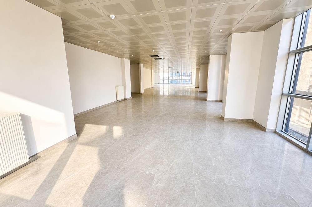 MALTEPE METRO YANI 9 KATLI 4.000m² İÇİ KOMPLE YAPILI HAZIR PLAZA