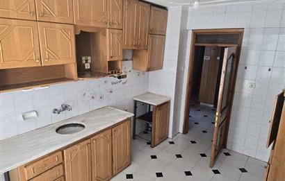 CENTURY21 PLUS'DAN YEŞİLYOL'DA SATILIK 3+1 DAİRE