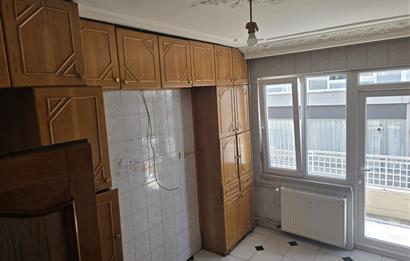 CENTURY21 PLUS'DAN YEŞİLYOL'DA SATILIK 3+1 DAİRE
