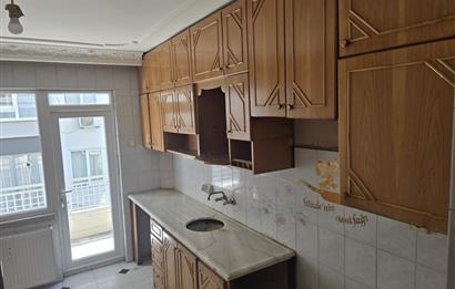 CENTURY21 PLUS'DAN YEŞİLYOL'DA SATILIK 3+1 DAİRE