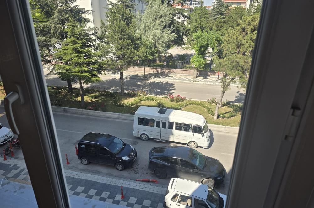CENTURY21 PLUS'DAN YEŞİLYOL'DA SATILIK 3+1 DAİRE