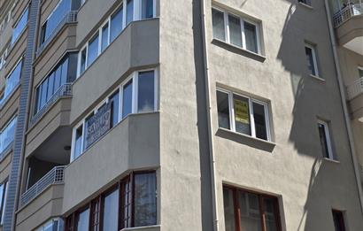 CENTURY21 PLUS'DAN YEŞİLYOL'DA SATILIK 3+1 DAİRE
