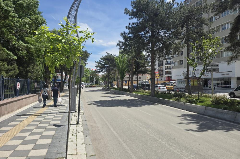 CENTURY21 PLUS'DAN YEŞİLYOL'DA SATILIK 3+1 DAİRE