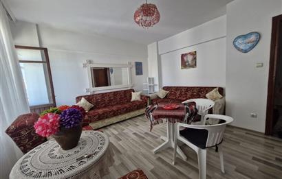 ÇINARCIK TAŞLİMAN DA DENİZE ADIM MESAFESİNDE MUHTEŞEM SATILIK 2+1 DAİRE
