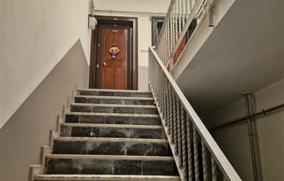 ÇINARCIK TAŞLİMAN DA DENİZE ADIM MESAFESİNDE MUHTEŞEM SATILIK 2+1 DAİRE