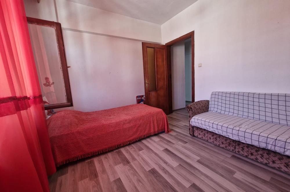 ÇINARCIK TAŞLİMAN DA DENİZE ADIM MESAFESİNDE MUHTEŞEM SATILIK 2+1 DAİRE