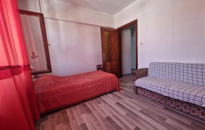 ÇINARCIK TAŞLİMAN DA DENİZE ADIM MESAFESİNDE MUHTEŞEM SATILIK 2+1 DAİRE