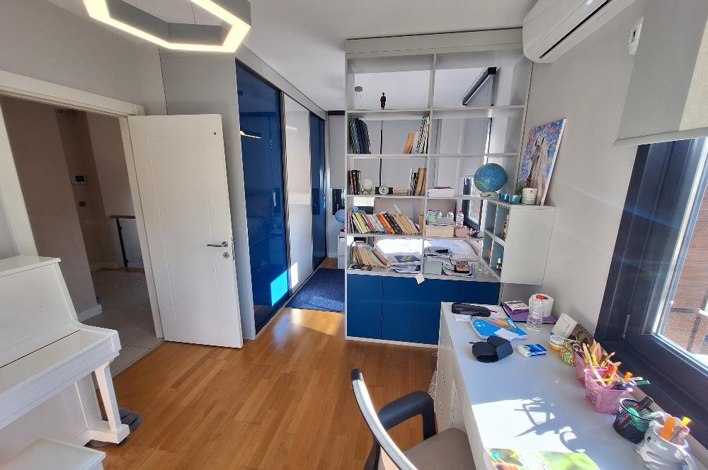 MERKEZ ZEKERİYAKÖY SİTESİNDE KİRALIK 3+1 BAHÇE KATI DAİRE