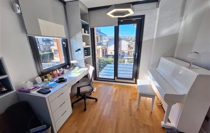 MERKEZ ZEKERİYAKÖY SİTESİNDE KİRALIK 3+1 BAHÇE KATI DAİRE