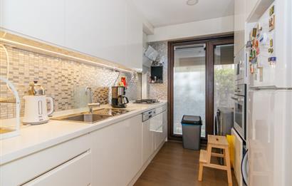 ALTUNİZADE ÖZEL BİR DAİRE BAHÇE KATI KİRALIK