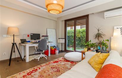 ALTUNİZADE ÖZEL BİR DAİRE BAHÇE KATI KİRALIK