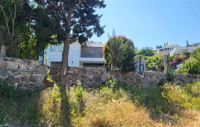 Muğla Bodrum Yakaköy 460 M2 Yolu Olan Villalar Bölgesinde Merkezde Kooperatif Arazisi 