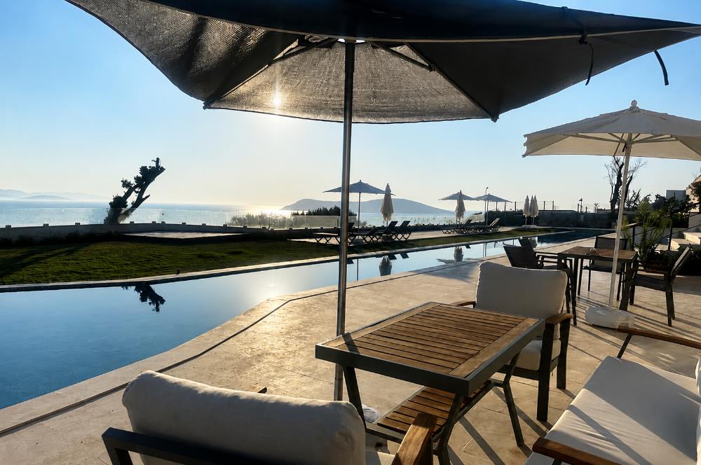 Gümüşlük Denize Sıfır Site İçerisinde Satılık 2+1 Daire
