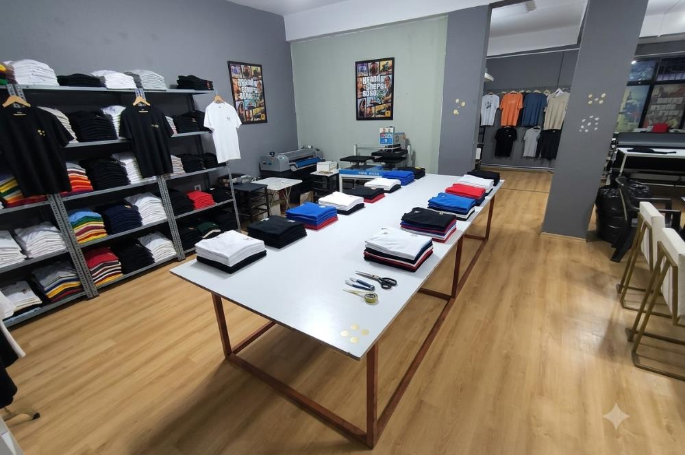 Bornova Çamdibi'nde Çift Cepheli, Hazır Kiracılı Satılık 120 m²