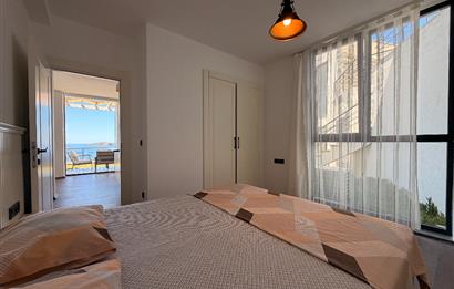 Gümüşlük Denize Sıfır Site İçerisinde Satılık 2+1 Daire